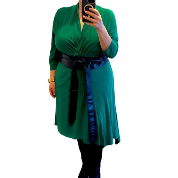 IGIGI Plus Size Asymmetrical Green Dress with Black Belt - Picture 8 of 9